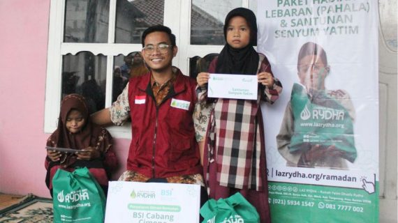 Senyum Yatim Bahagia, BSI KC Cimone Berbagi Santunan Yatim di Ramadan Kepada Anak-anak Yatim bersama LAZ RYDHA