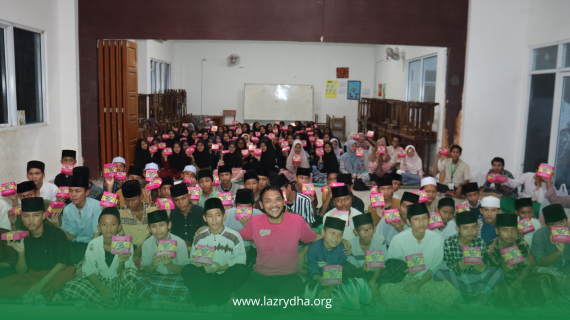 LAZ Rumah Yatim Dhuafa Bersama Martabak Orins Kembali Berikan Manfaat 150 Paket Buka Puasa Untuk Yatim Dhuafa Penghafal Al-Qur’an
