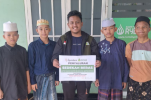 Alhamdulillah, Berkat Kebaikan Donatur, LAZ Rumah Yatim Dhuafa Rydha Menyalurkan Sedekah Beras untuk 114 Santri Penghafal Al-Qur’an di Pondok Pesantren Tahfiz Qur’an RYDHA, Untuk Memenuhi Kebutuhan Pangan Santri