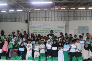 LAZ RYDHA Salurkan Santunan Yatim & Paket Hadiah Lebaran Untuk Yatim SD Binaan LAZ RYDHA dan Anak Yatim Desa Banyu Asih