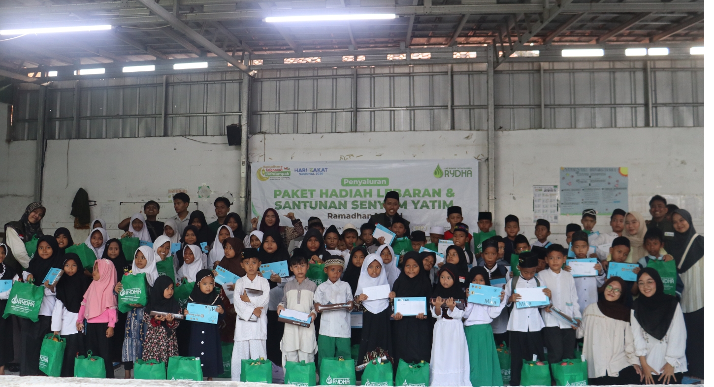 LAZ RYDHA Salurkan Santunan Yatim & Paket Hadiah Lebaran Untuk Yatim SD Binaan LAZ RYDHA dan Anak Yatim Desa Banyu Asih