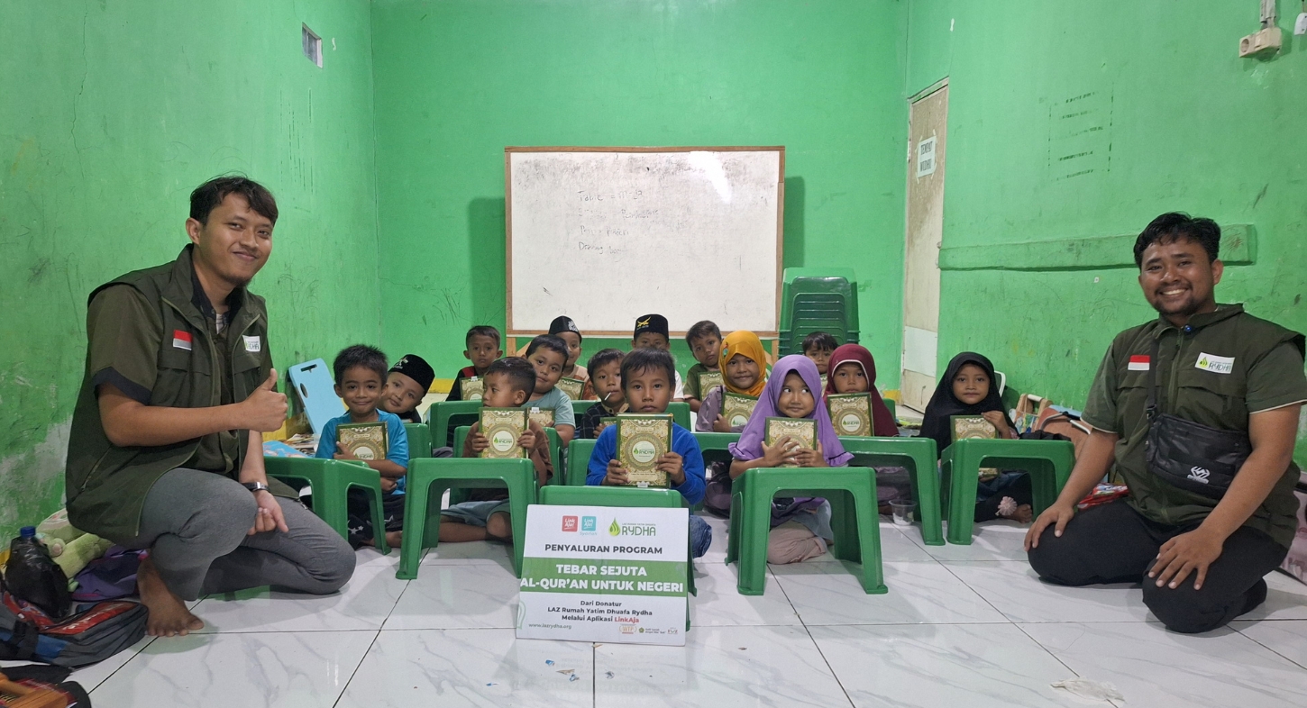 Alhamdulillah, Berkat Kebaikan Donatur LinkAja Bersama LAZ RYDHA, Hadirkan 36 Paket Al-Qur’an & Meja Ngaji Untuk Santri Pondok Pesantren Tahfidz Qur’an Fisabilillah.Dalam Program Tebar Qur’an Pelosok Negeri