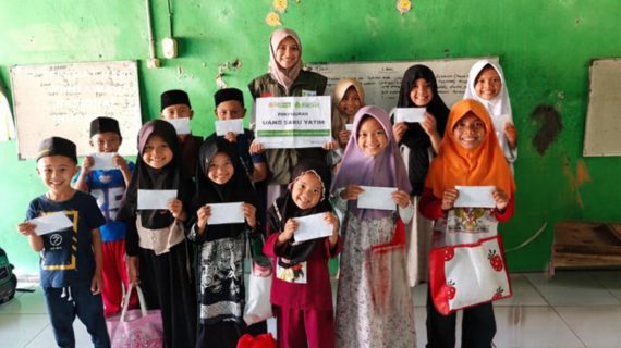 Dukung Yatim Binaan Terus Mengaji, LAZ RYDHA Salurkan Uang Saku untuk 16 Yatim Binaan di Rumah Qur’an Rydha